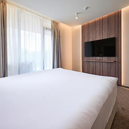 Complex Samelyon 4*